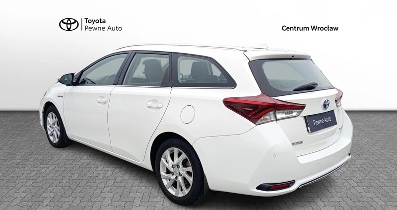 Toyota Auris cena 75900 przebieg: 106672, rok produkcji 2018 z Sulejów małe 211